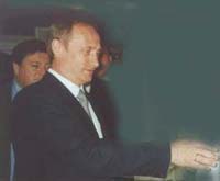 putin.jpg (41352 bytes)